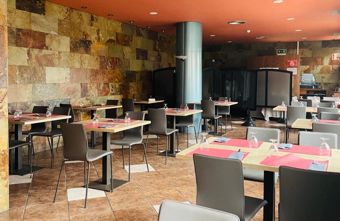 Hotel Yerri إستيلا المظهر الخارجي الصورة
